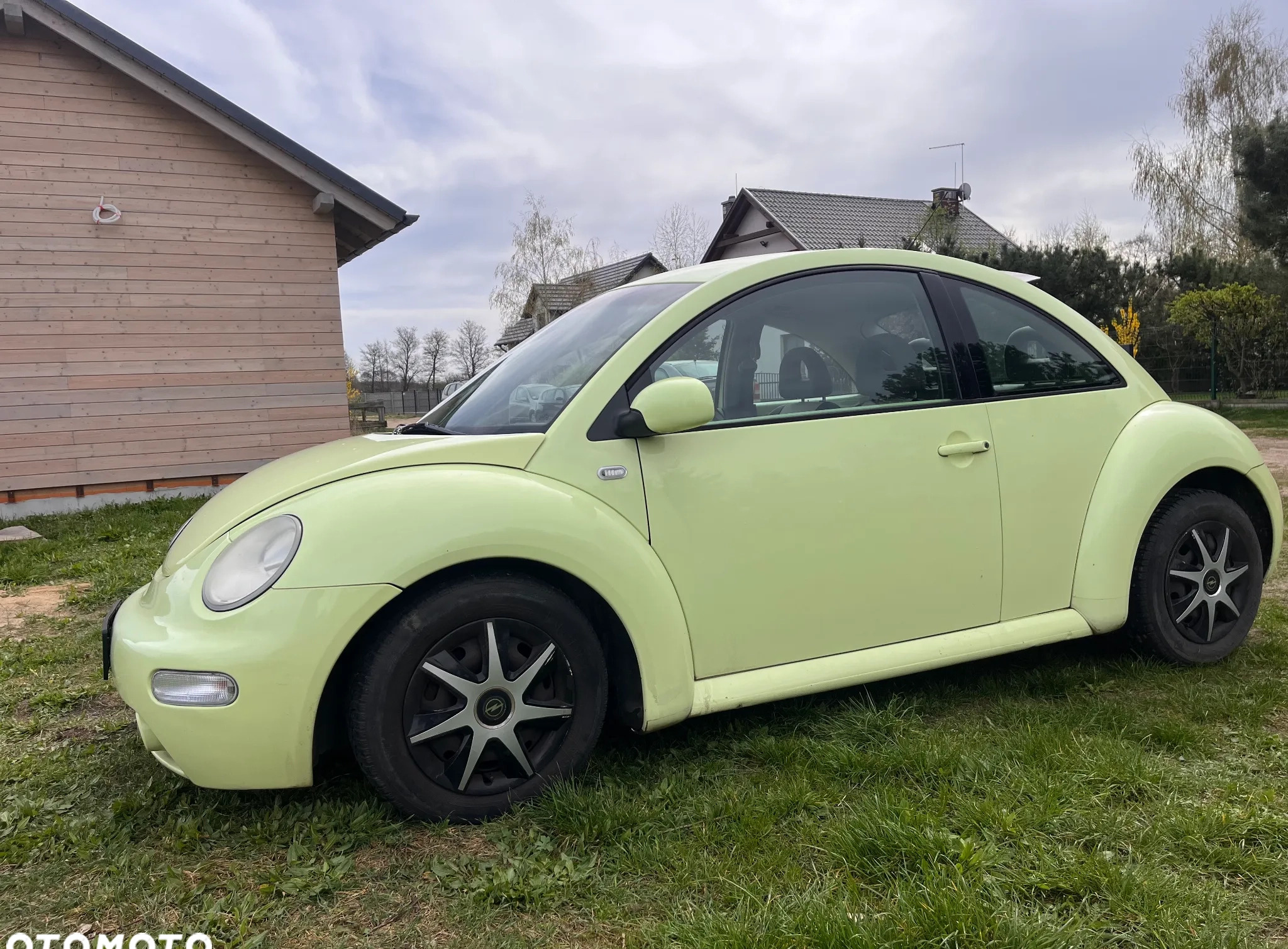 Volkswagen New Beetle cena 7200 przebieg: 224633, rok produkcji 2000 z Trzebinia małe 211